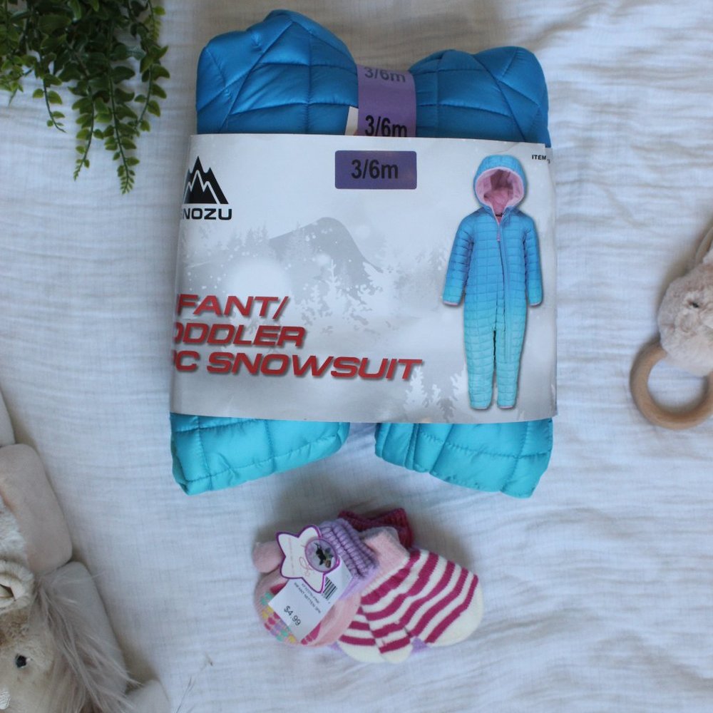 NWT Fleece Lined Snowsuit 3-6 Month with Mittens!